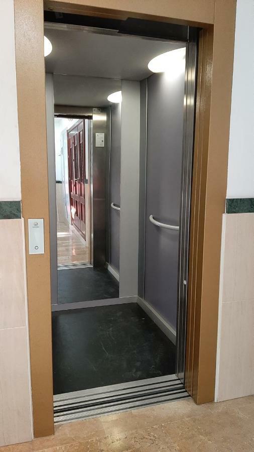 Loft Centrico En Ronda Cercano Al Tajo Y Plaza De Toros Con Wifi Y Parking Opcional Luaran gambar